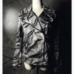 White House Black Market Women’s Jacket Gray Black Animal Print Moto Biker Sz 6